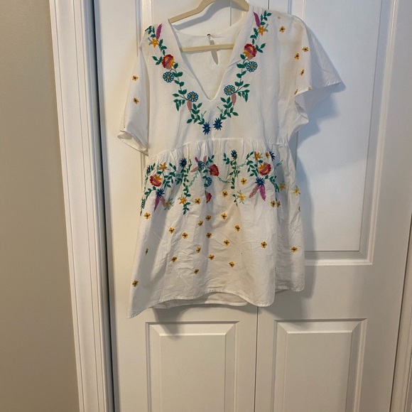 Embroidered mini dress - Picture 2 of 4